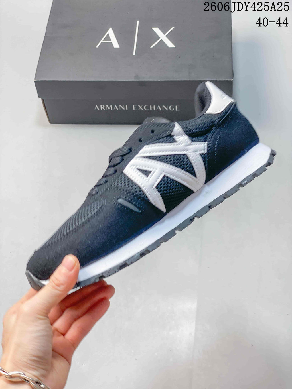 Armani Exchange AX Low-Top Sneakers Navy White XUX169
