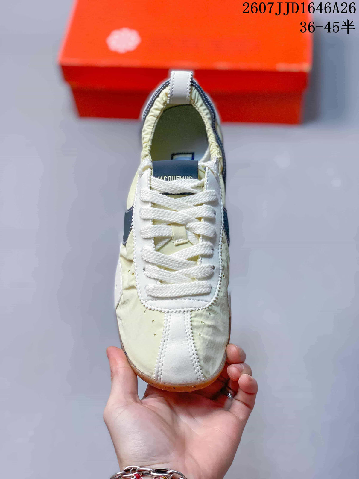 Nike x Jacquemus Low-Top Sneakers Cream Navy JJD1646A26