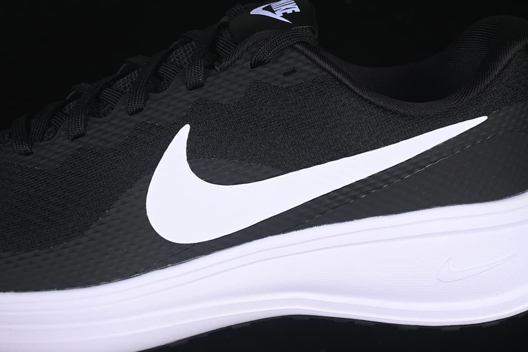 Nike Revolution 8 Running Shoes Black White HJ9198-003