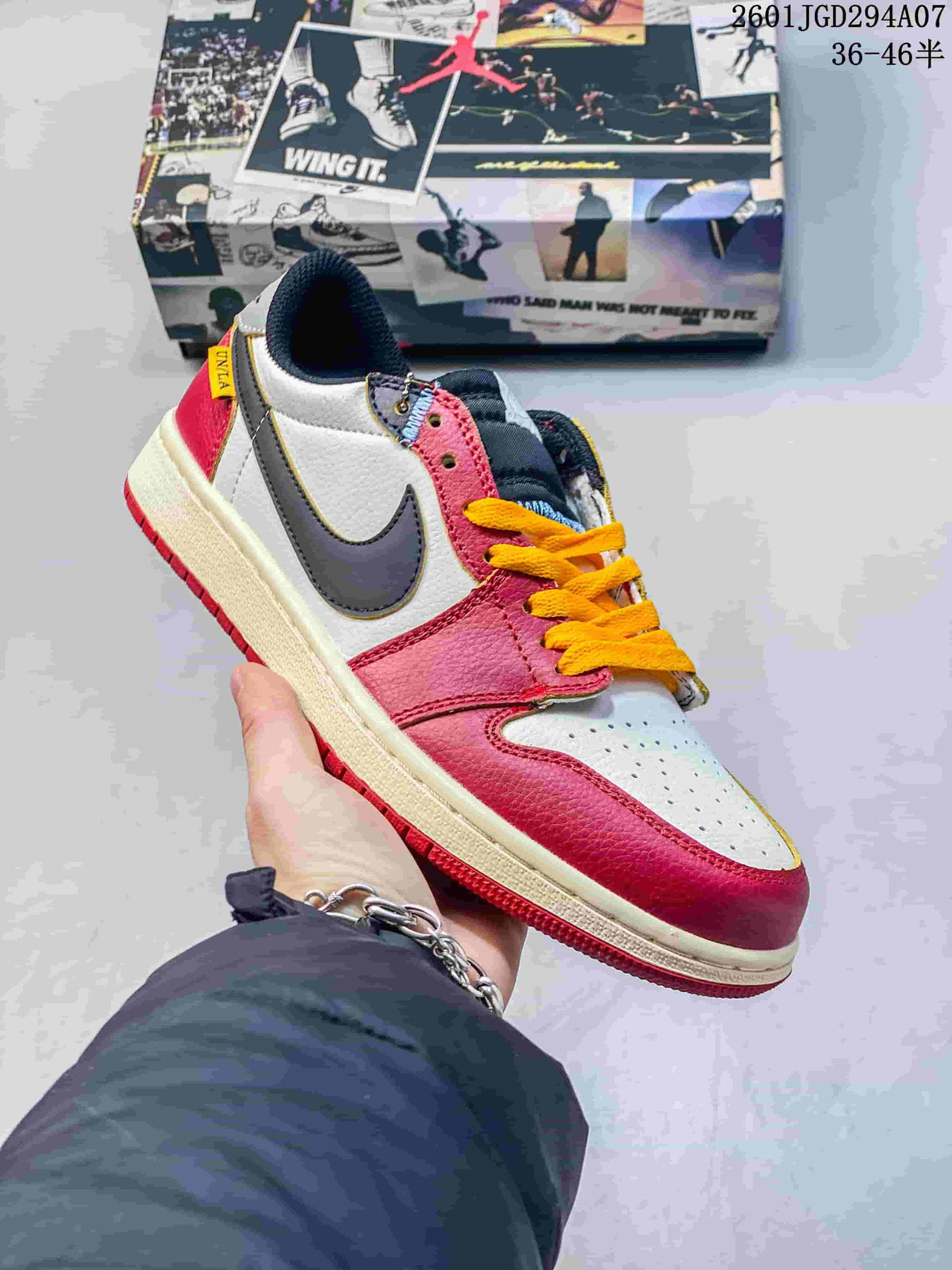 Nike Air Jordan 1 Retro Low OG Sneakers HV8566
