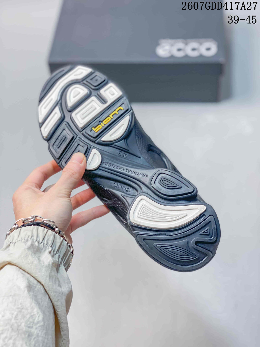 ECCO 2607GDD417A27 Black Lace-Up Casual Sneakers