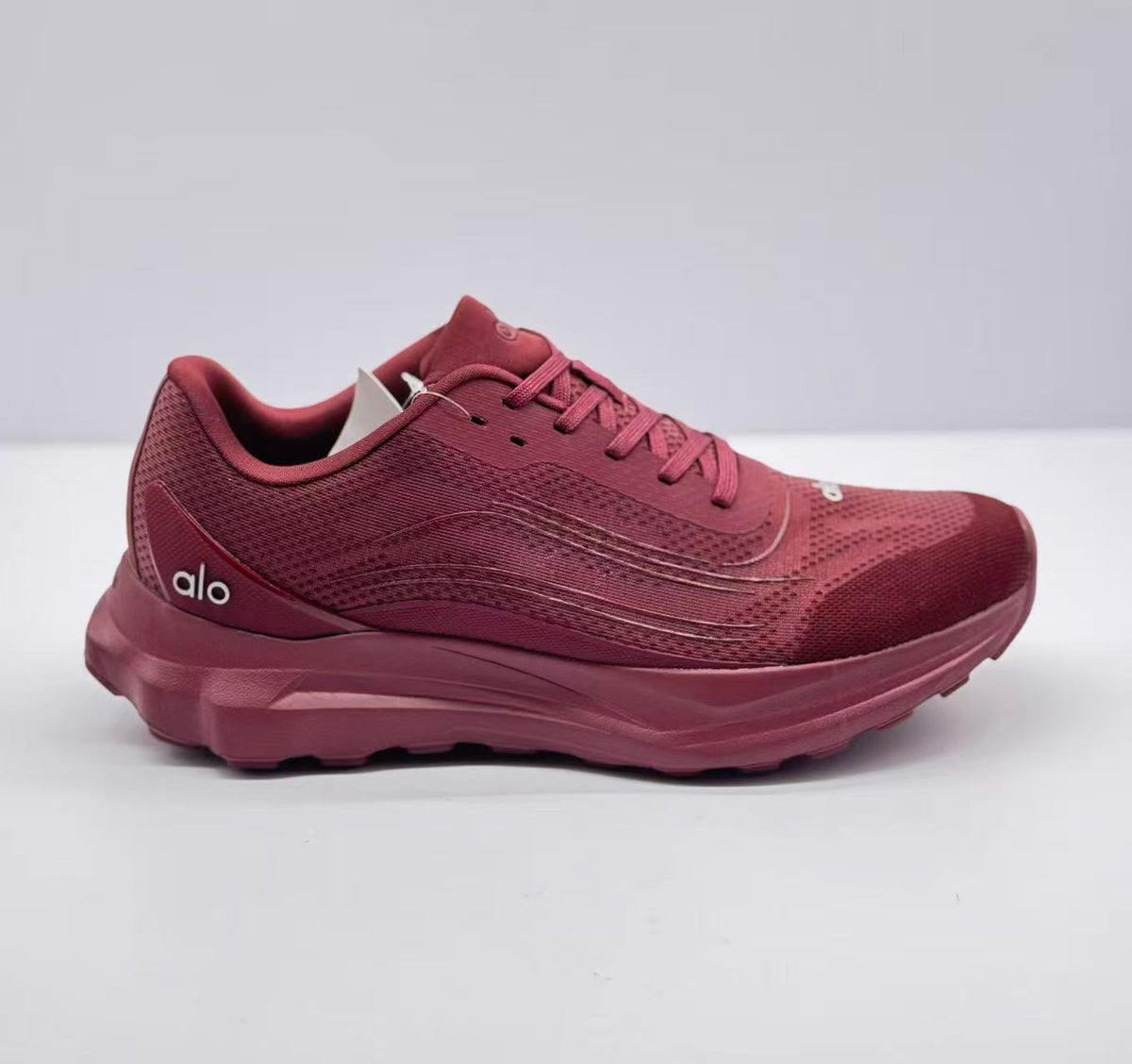 alo Runner Sneakers Burgundy