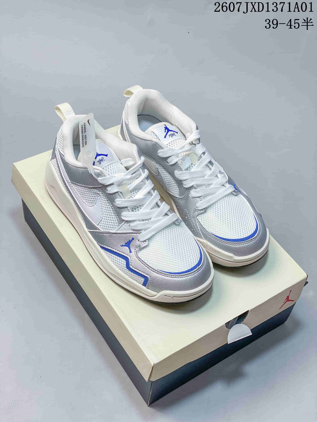 Jordan CMFT Era Low-Top Sneakers, White and Silver