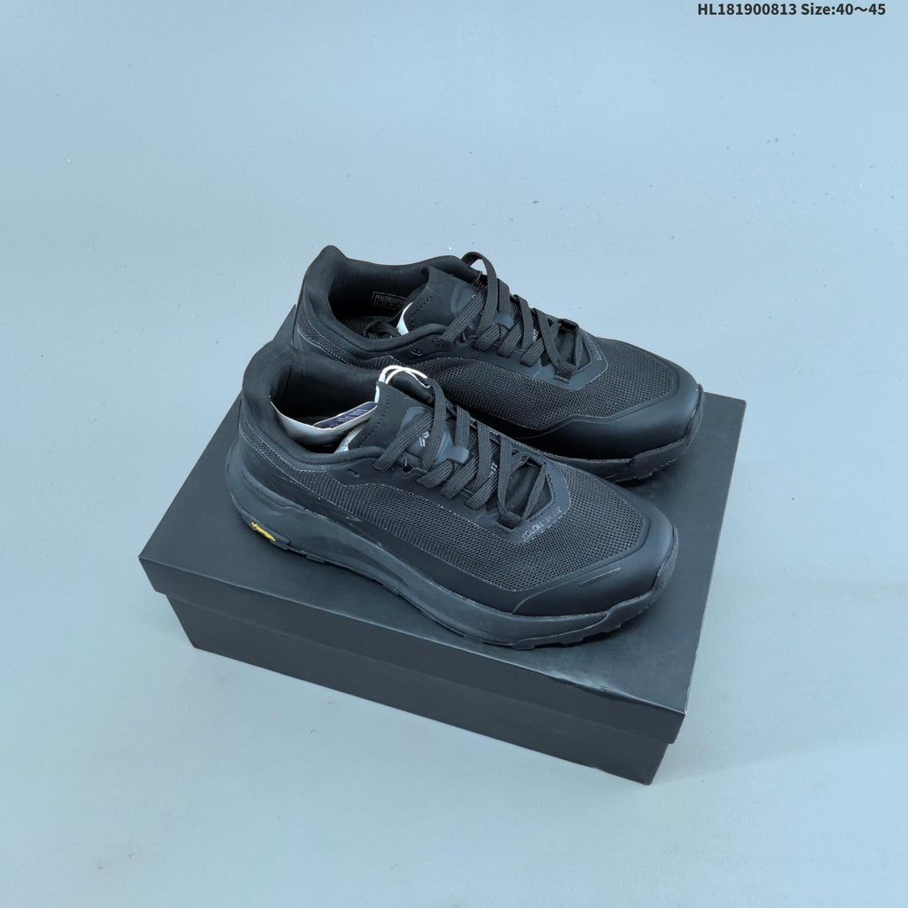 KOLON SPORT SWIFT LTR Low-Top Outdoor Sneakers