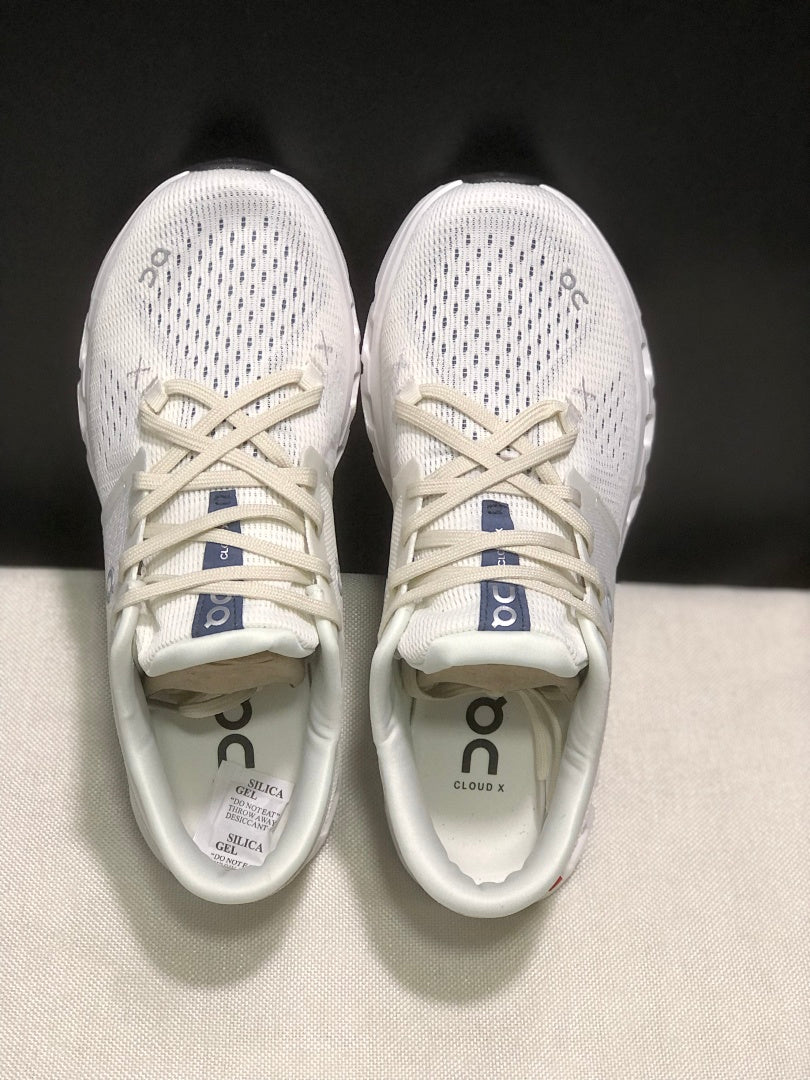 On Cloud X 4 Ivory and Blue Sneakers