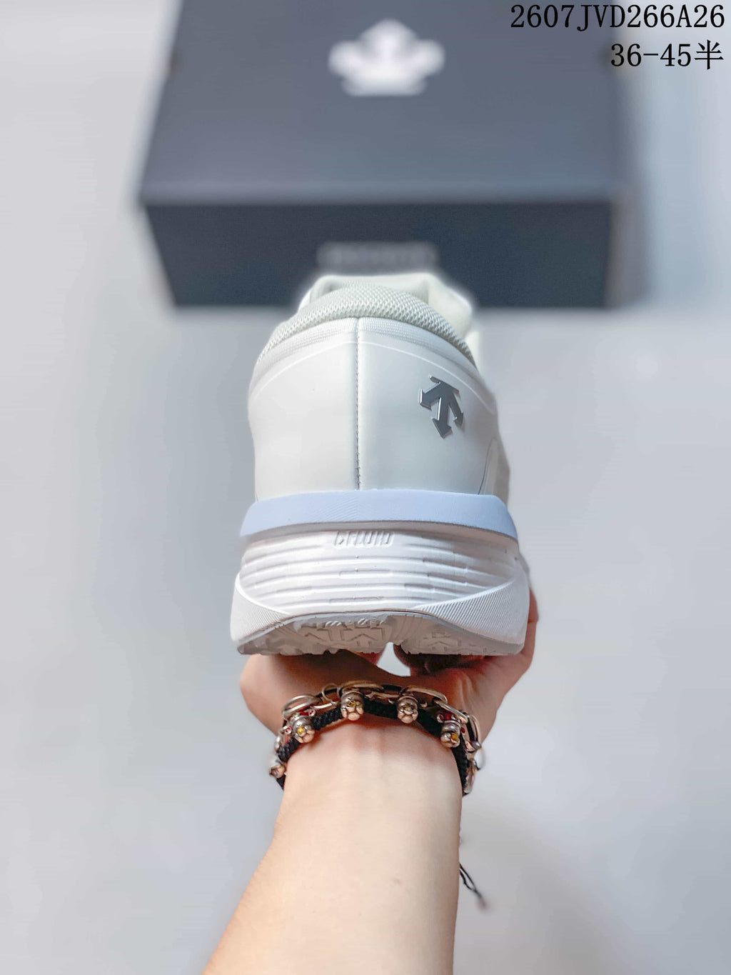 Descente Traxis Sneakers White 2607JVD266A26