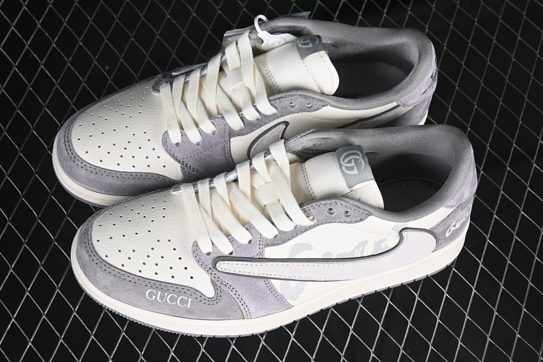 Travis Scott x Fragment Design x Air Jordan 1 Low OG SP Sneakers
