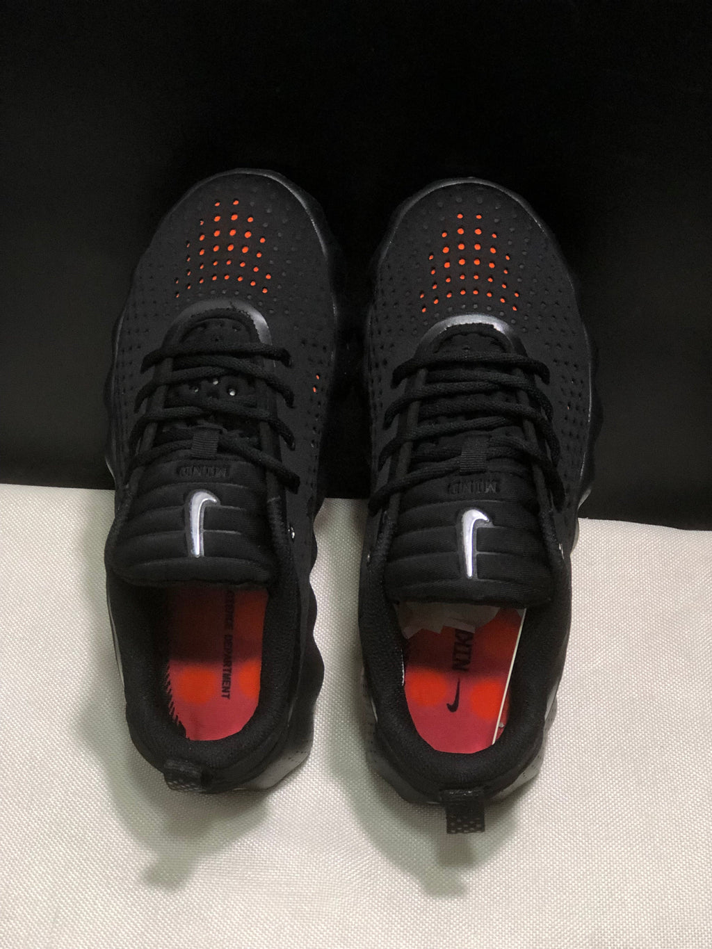 Nike Mind 002 Black Orange Training Sneakers HQ4310-001