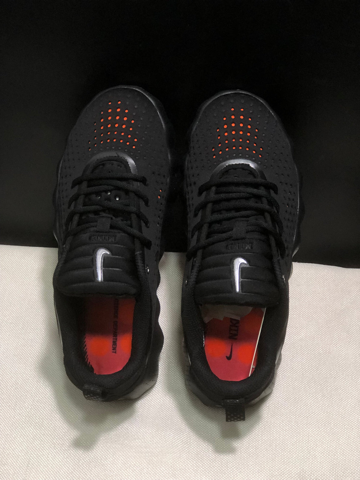Nike Mind 002 Black Orange Training Sneakers HQ4310-001