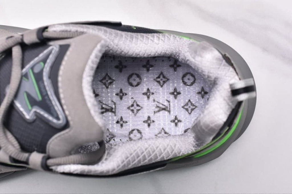 Louis Vuitton Runner Tatic 2023 SS Sneakers in Gray and Green