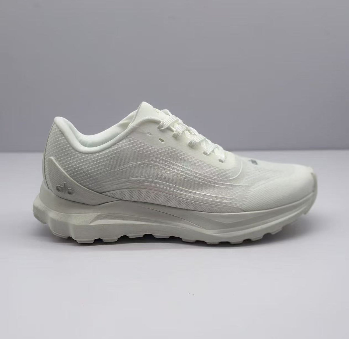 Alo White Low-Top Sneakers
