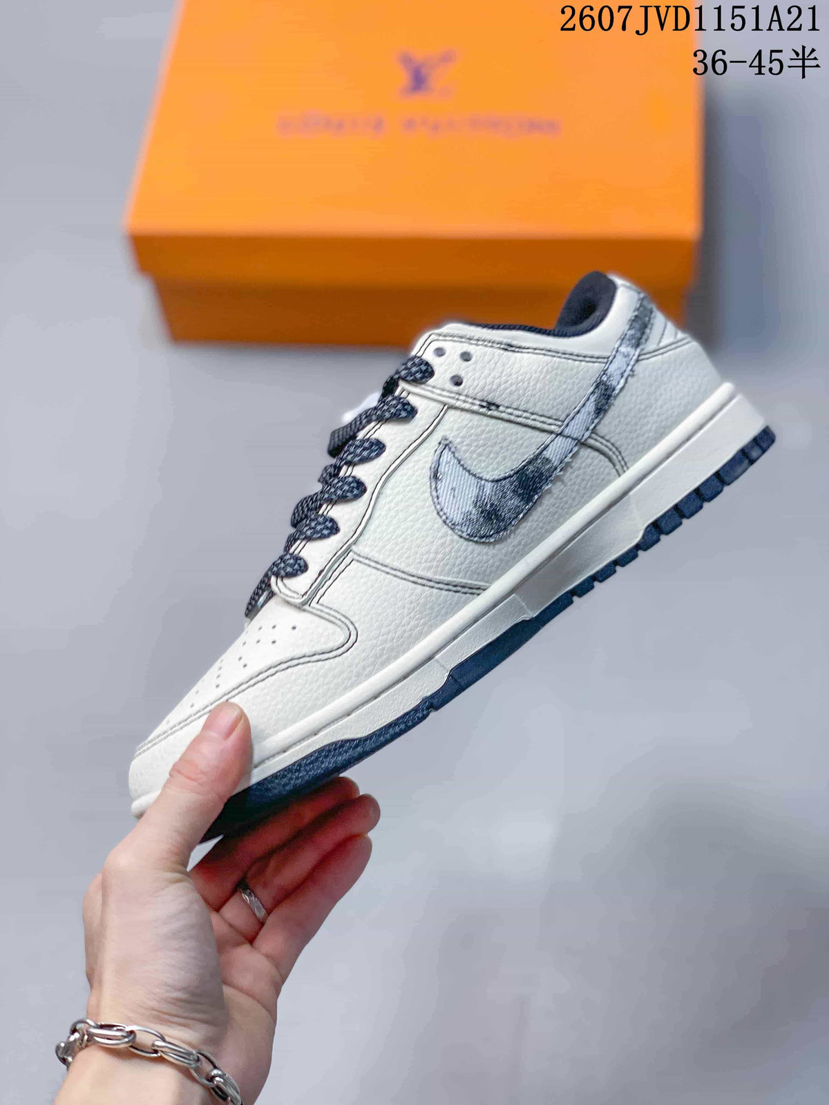 Nike Dunk Low Retro x IP Sneakers White/Navy 2607JVD1151A21