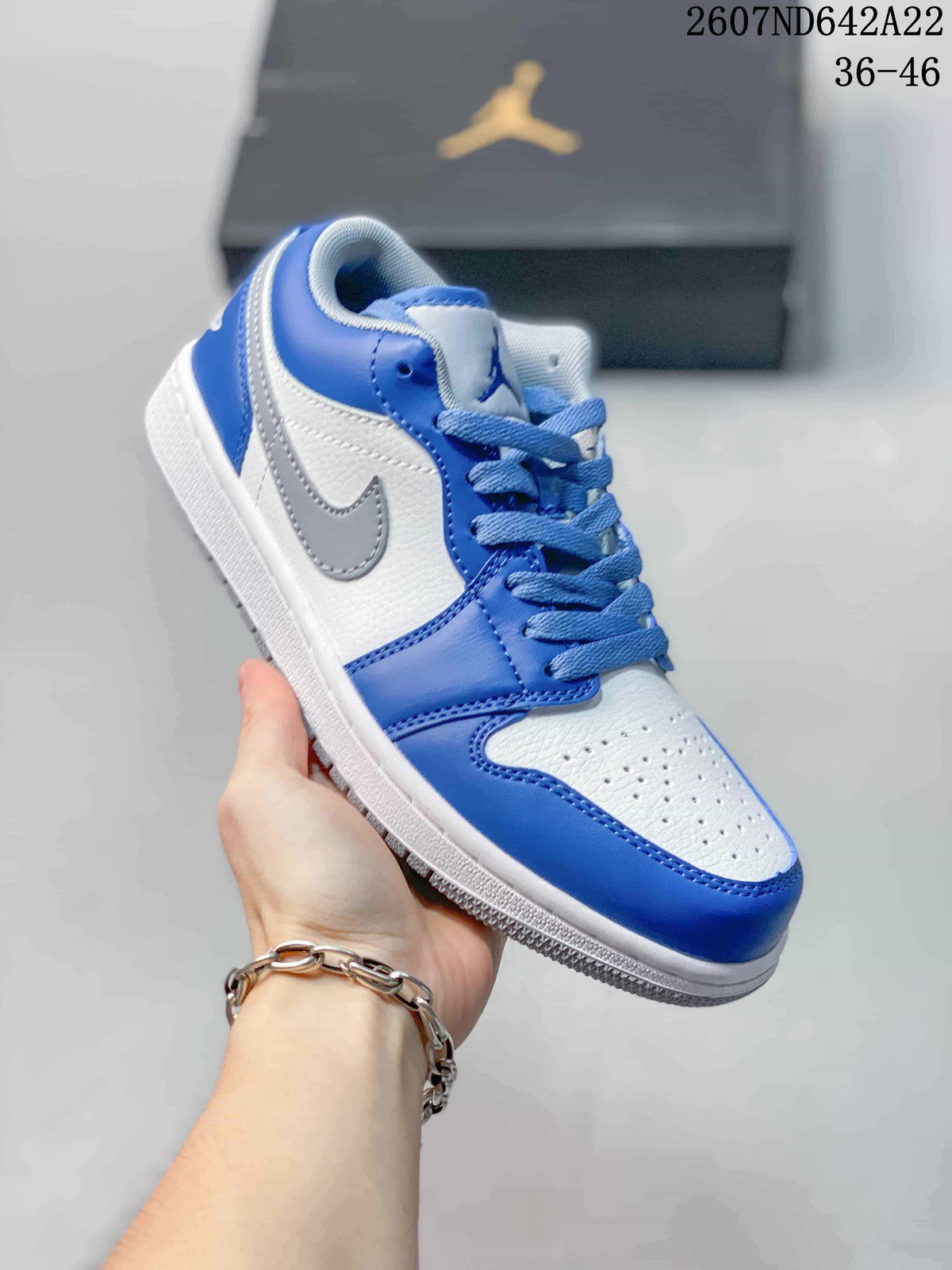 Nike Air Jordan 1 Low OG Blue White Sneakers 553558-140