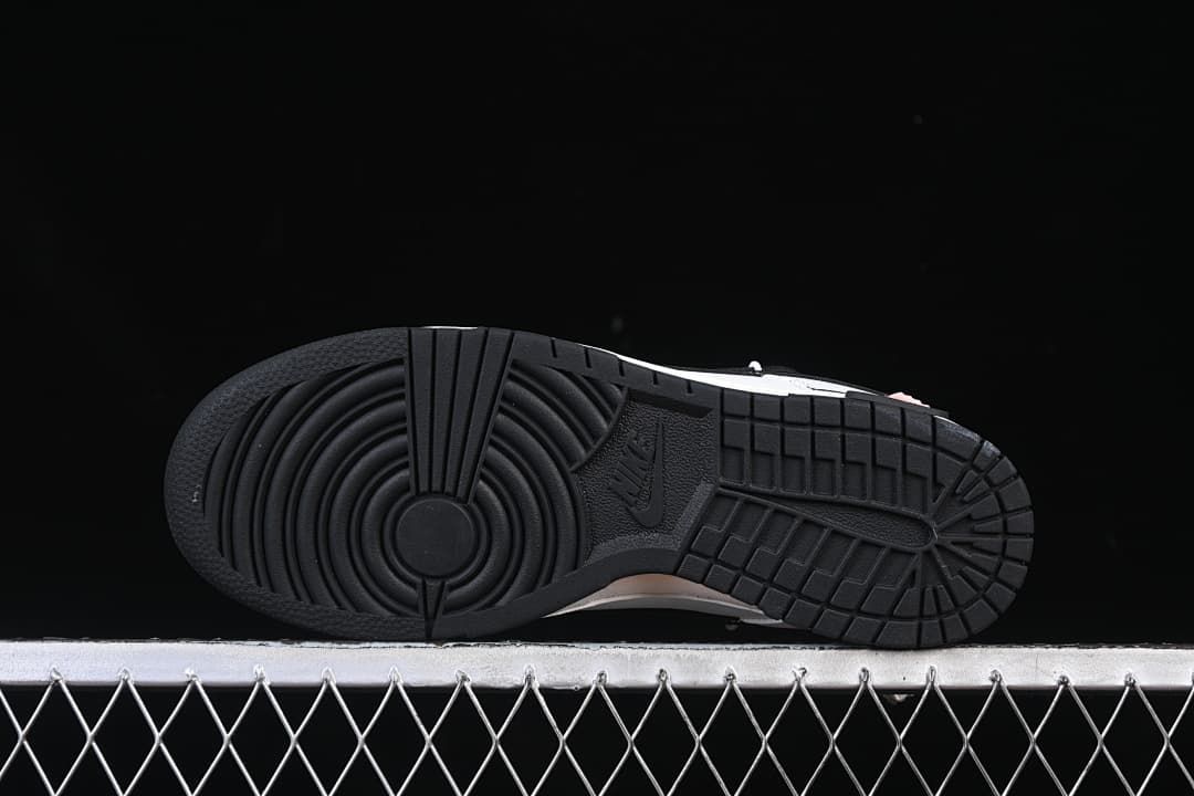 Nike SB Dunk Low Fujiwara Strap Sneakers DD1391-100