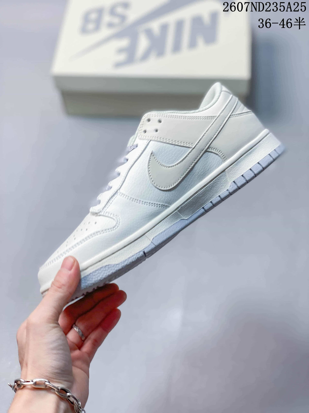 Nike SB Dunk Low Pro Sneakers White Grey 2607ND235A25