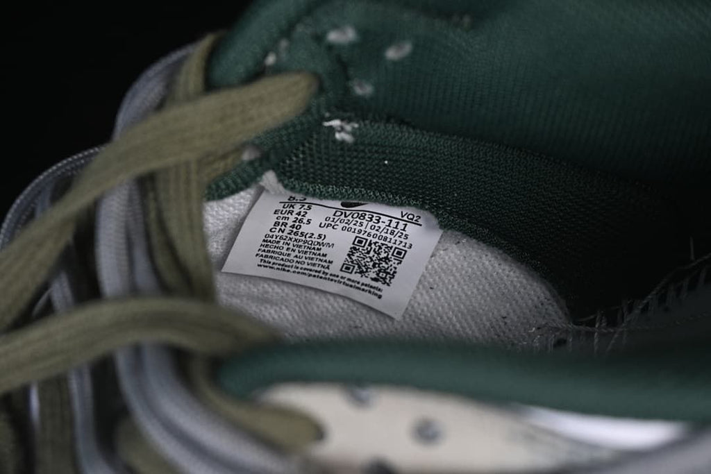 Nike SB Dunk Low White Gray Green Sneakers DV0833-111
