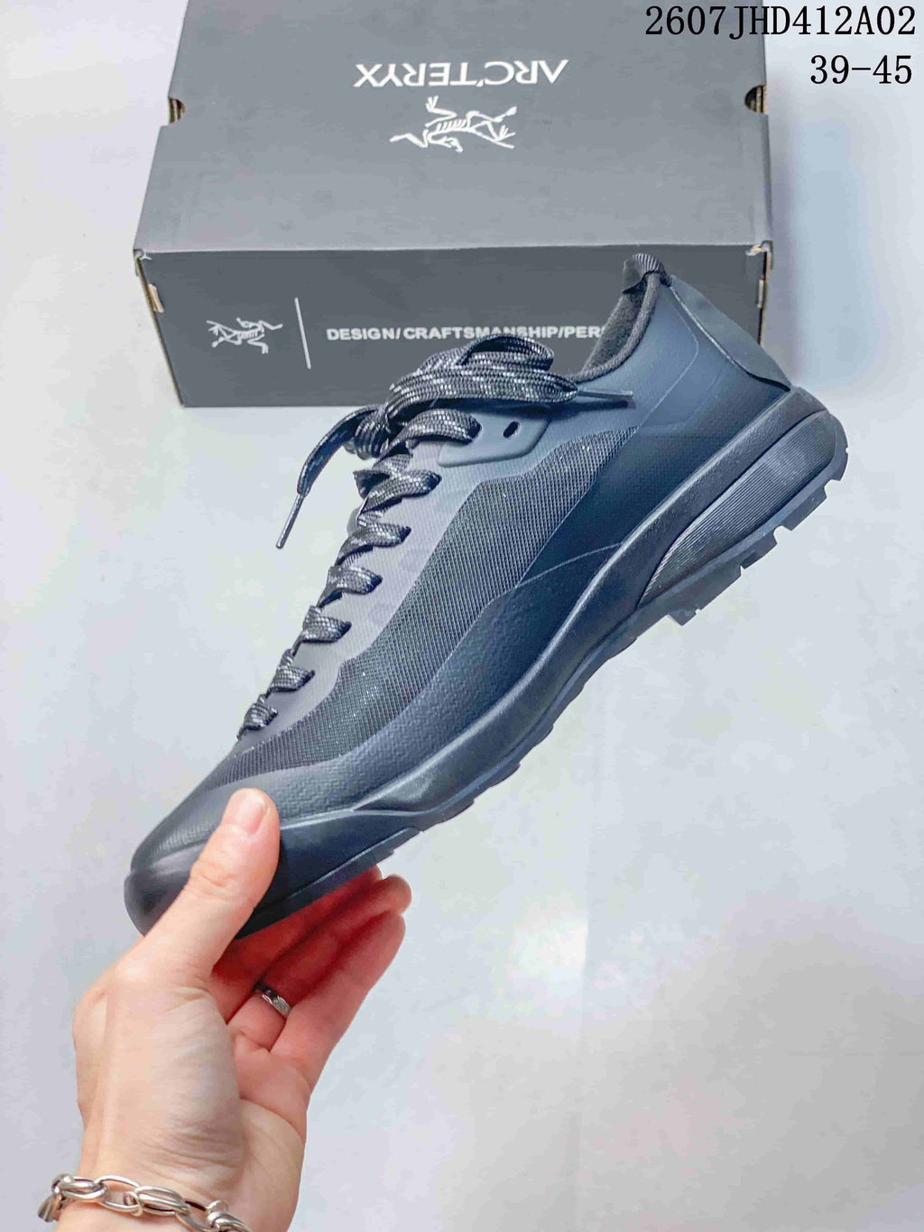 Arc'teryx Konseal LT W Women's Hiking Shoes Gray