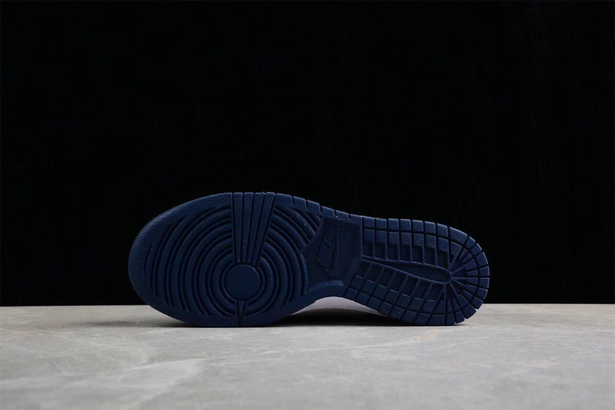 Nike SB Dunk Low FD9749-400 Midnight Blue Sneakers