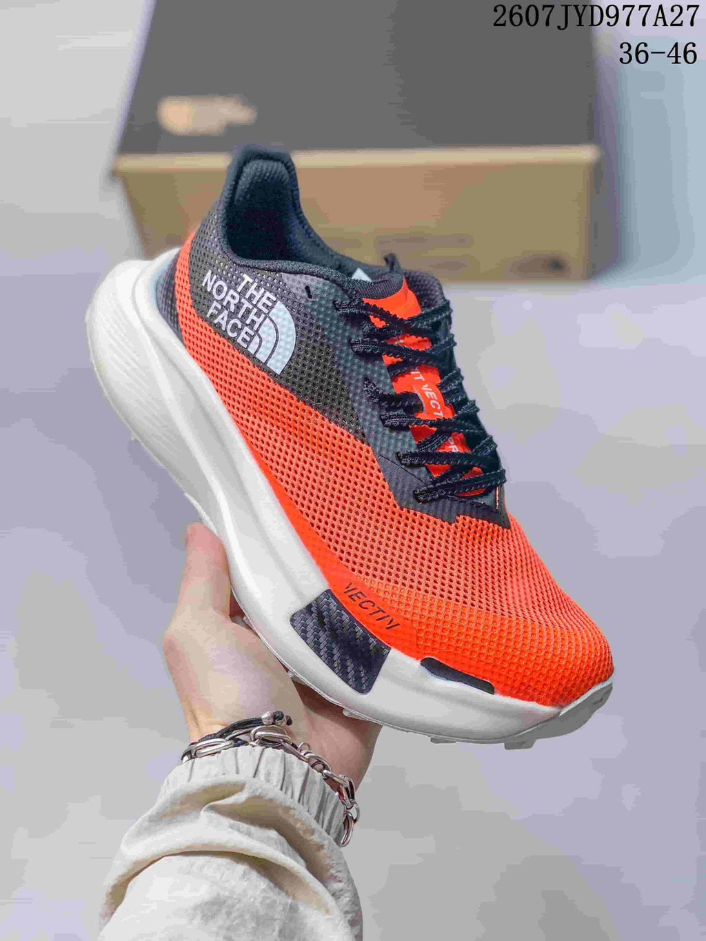 The North Face Summit Vectiv Pro Trail Running Shoes NFOA81