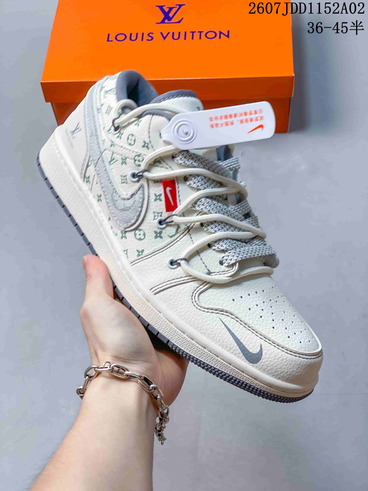 Jordan Air Jordan 1 Low Fragment x Travis Scott Sneakers