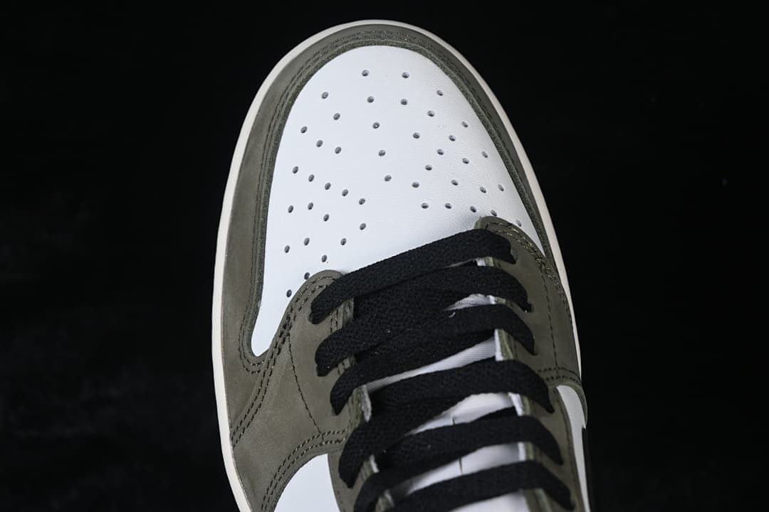 Travis Scott x Air Jordan 1 Low OG Olive White Sneakers HQ6998-200