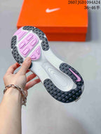 Nike Vomero 18 SE White Pink Running Sneakers