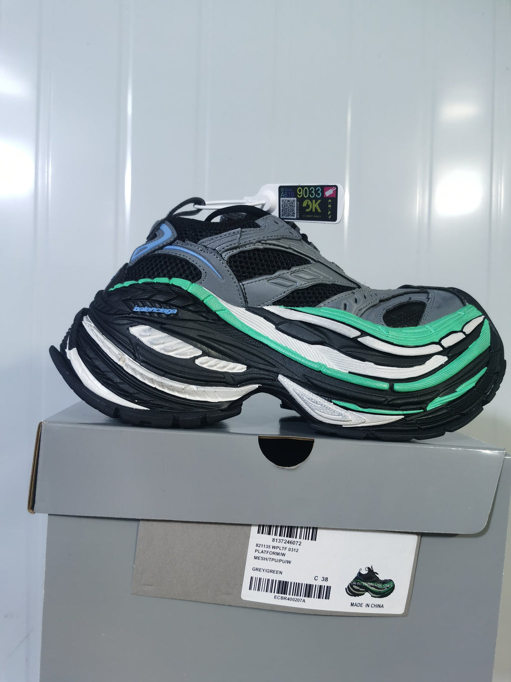 New Balance Grey Green Black Mesh Sneakers