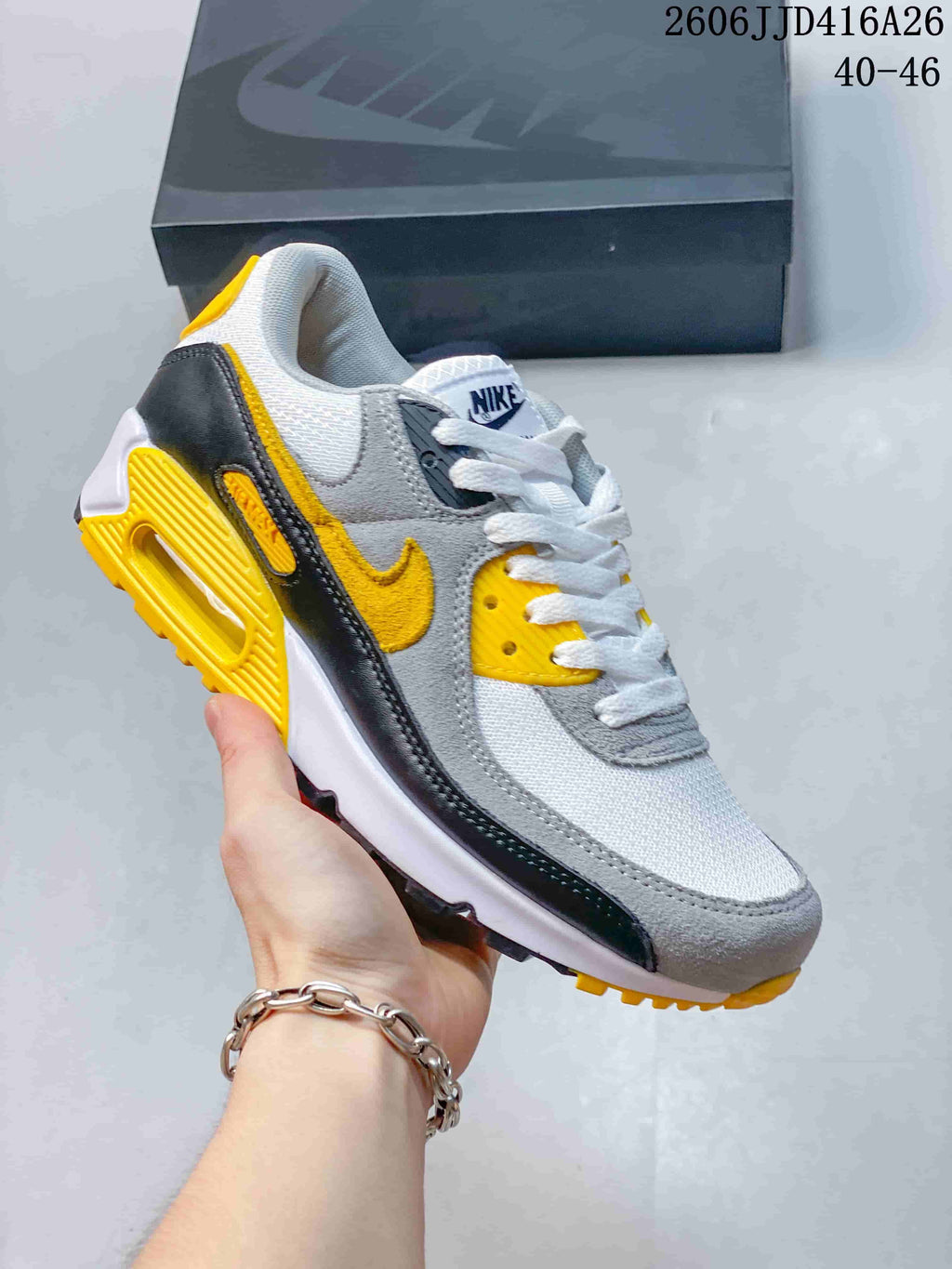 Nike Air Max 90 Retro Sneakers