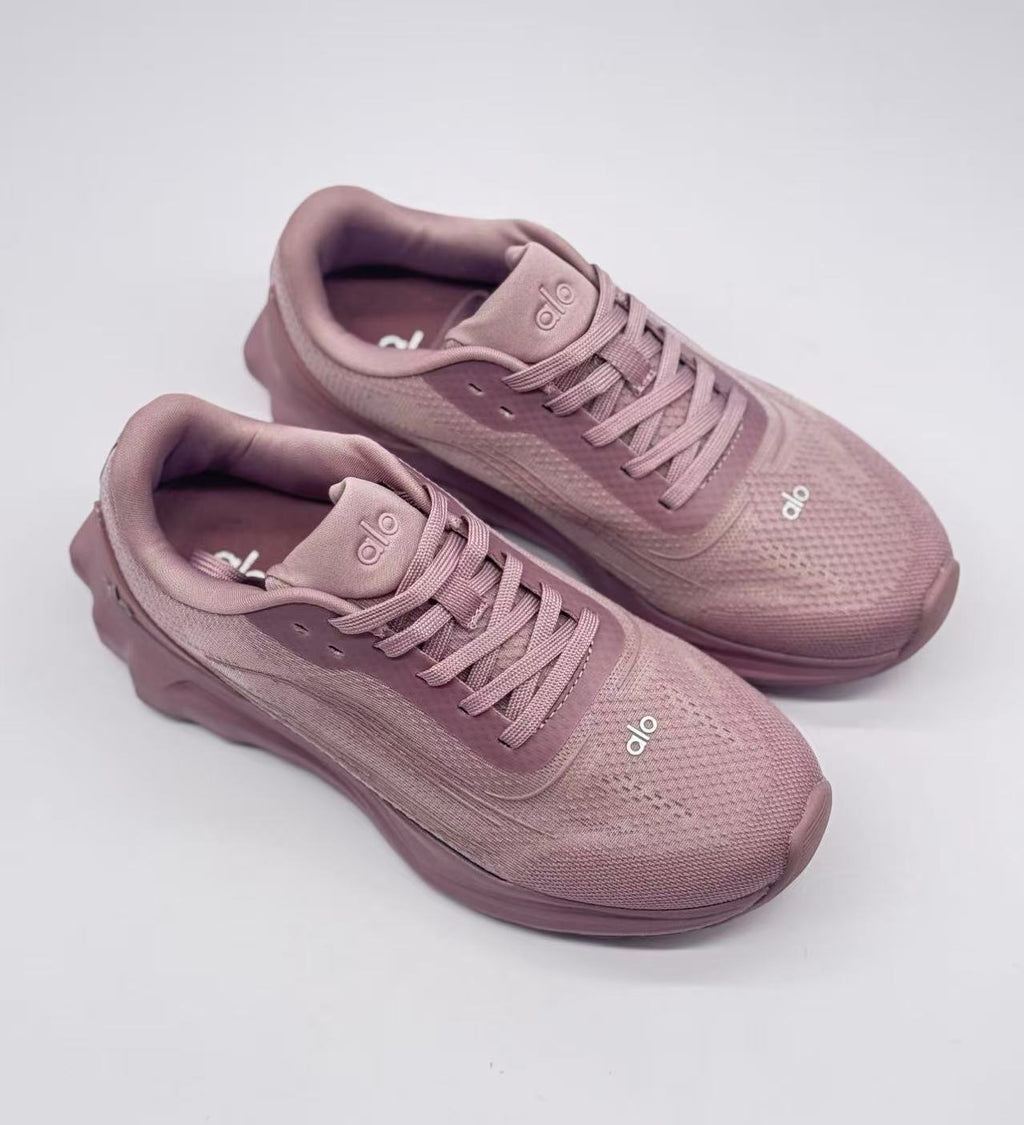 alo Runner Sneakers Pink