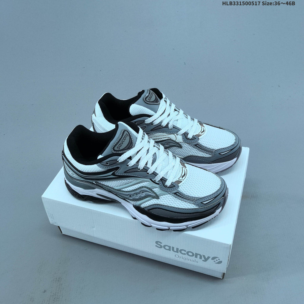 Saucony ProGrid Omni 9 Retro Running Sneakers