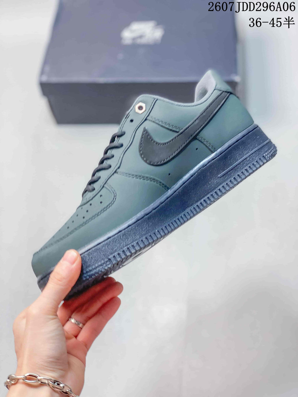 Nike Air Force 1 '07 LV8 Low Sneakers Gray-Green IF1688-1