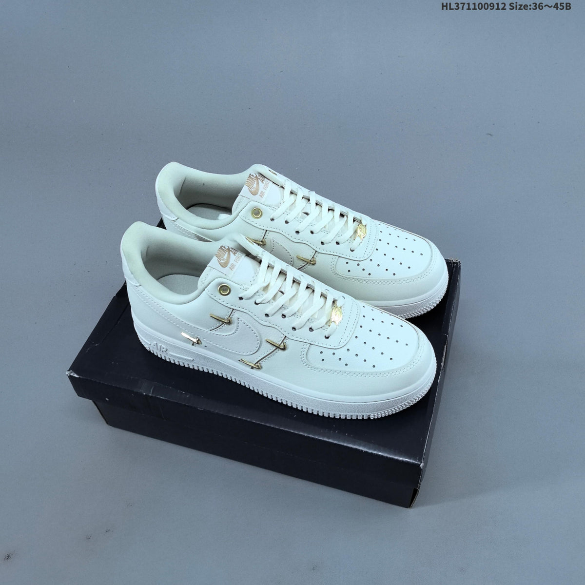 Nike Air Force 1 ’07 Low-Top Sneakers