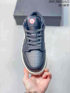 Jordan Air Jordan 1 Low Sneakers Navy White Gum IX5004-121