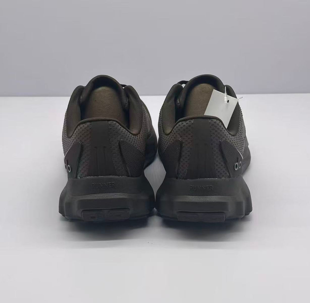 Alo Dark Brown Low-Top Sneakers