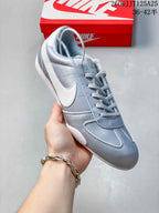 Nike Sprint Sister Women's Low-Top Sneakers IB7102