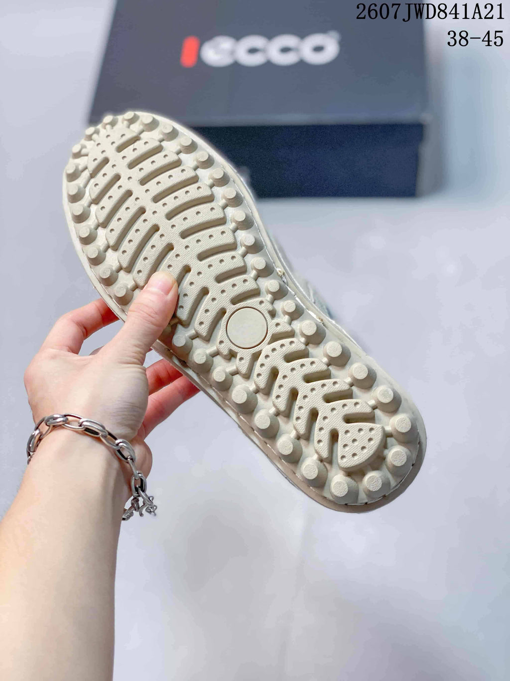 ECCO 2607JWD841A21 White and Gray Mesh Sneakers