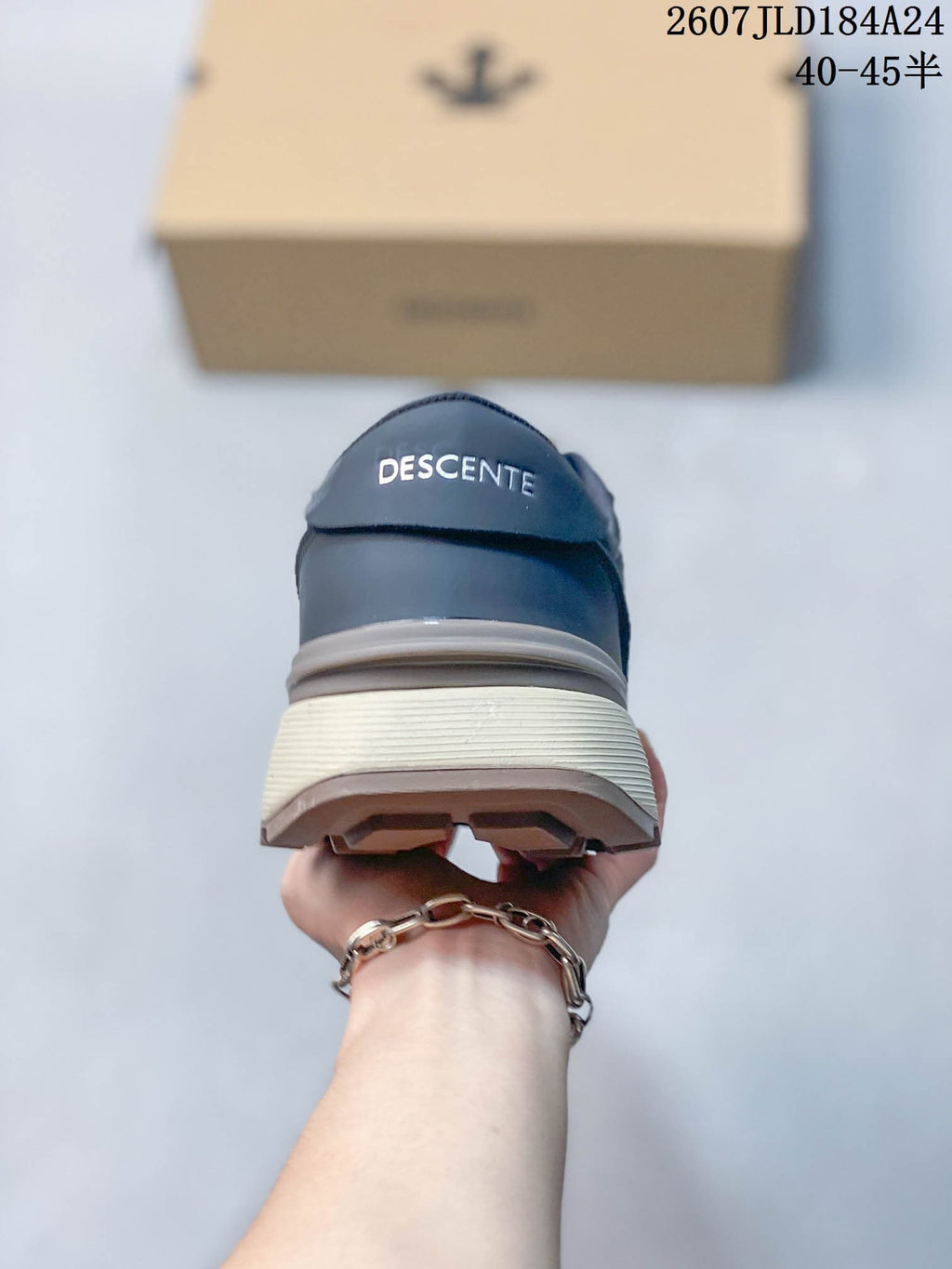 DESCENTE Chron Retro Casual Sneakers Navy Cream 712840YWT