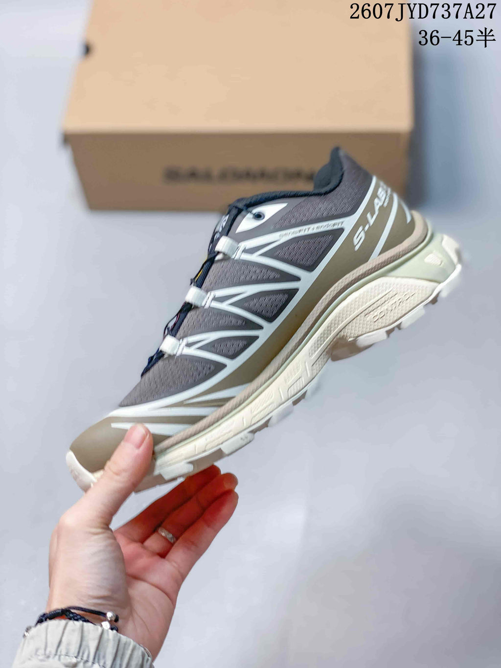 Salomon XT-6 GTX Trail Sneakers Gray Taupe Navy