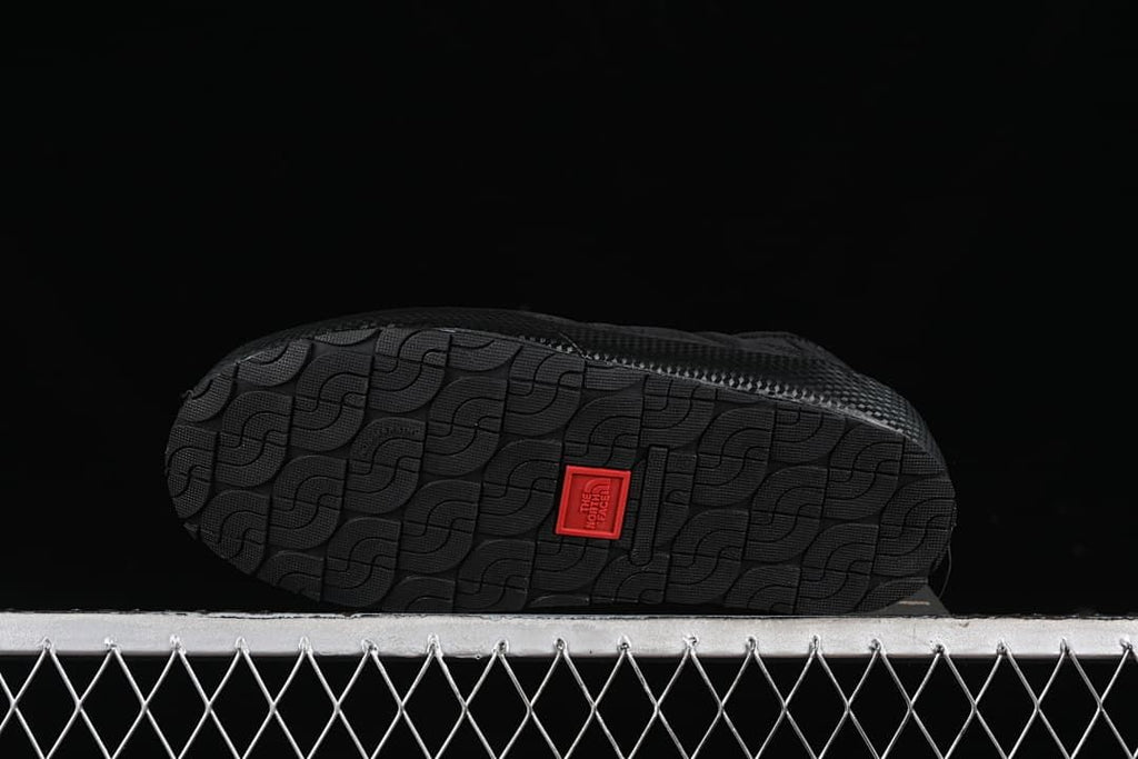 The North Face ThermoBall Traction Mule Black NFOA3UZN-KY4