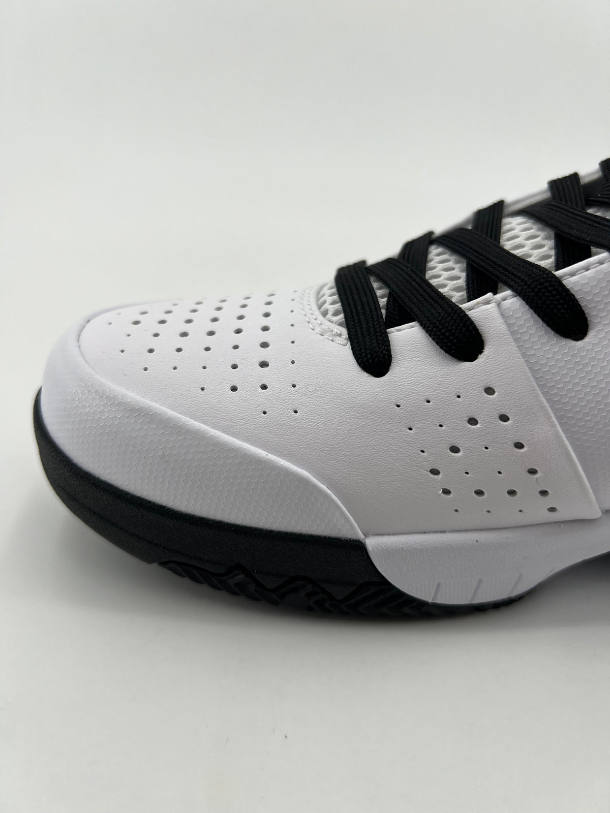 Nike Kobe 4 GIGI White Black Basketball Shoes