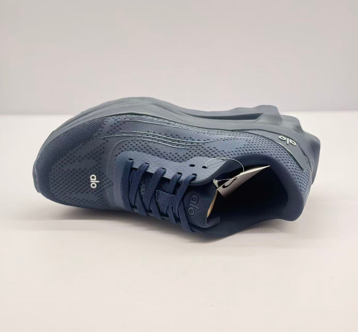 Alo Running Sneakers Dark Blue