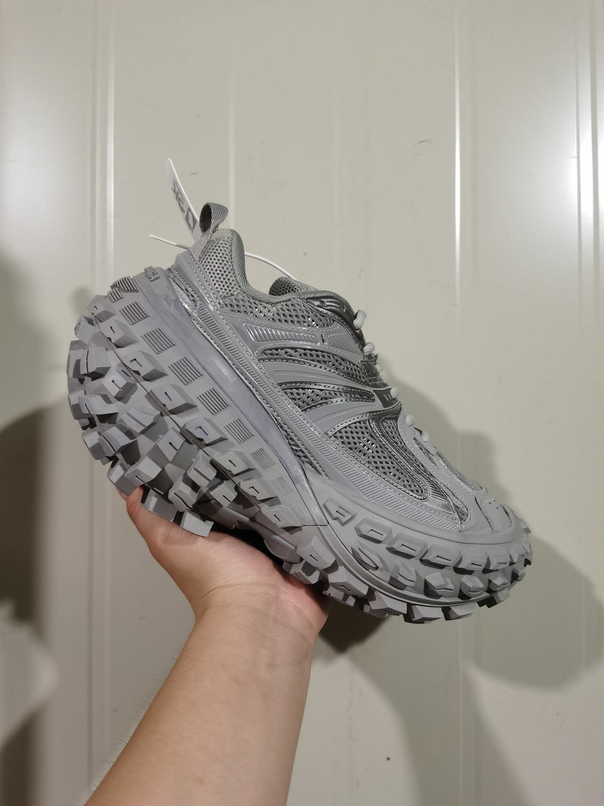 Balenciaga Defender Sneakers Grey 685613 W2RA6 1200