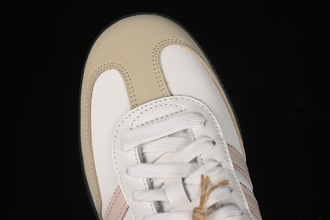 adidas Samba OG Vegan IH2751 Sneakers in White and Pink