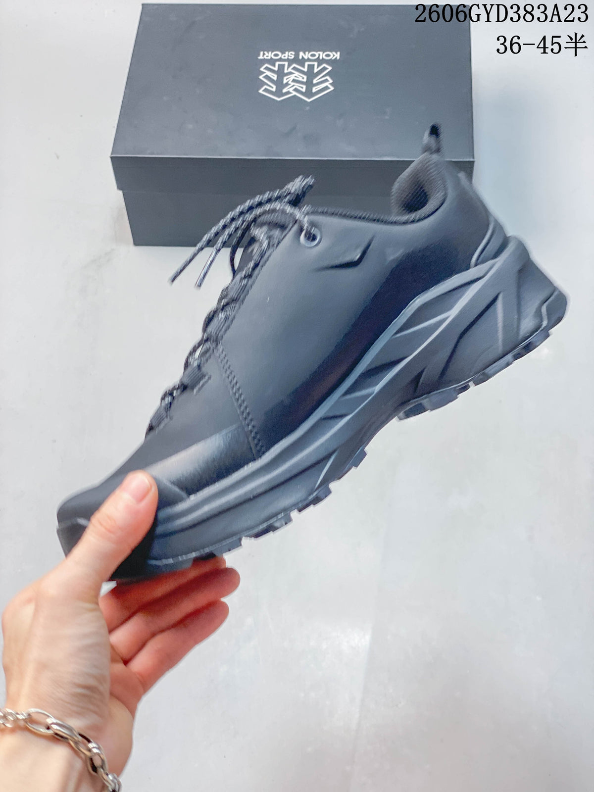 Kolon Sport MA Approach Venti Mega Low-Top Hiking Shoes