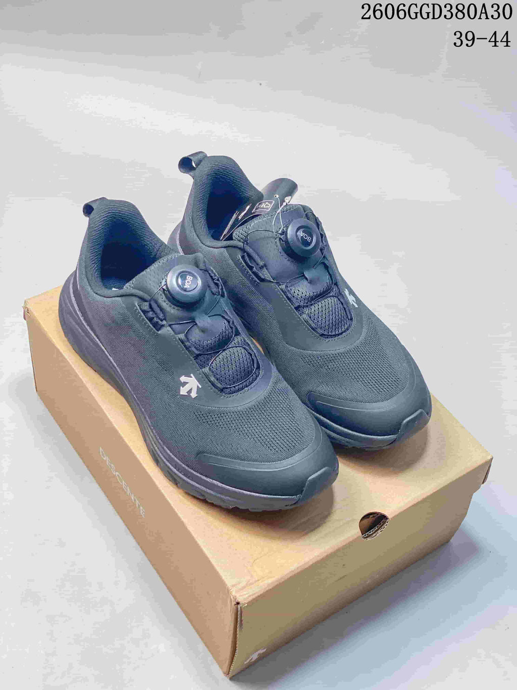 Descente Fitstep Wire Training Shoes, Dark Gray, 2606GGD380A30