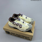 Nike ACG Mountain Fly 2 Low Trail Sneakers