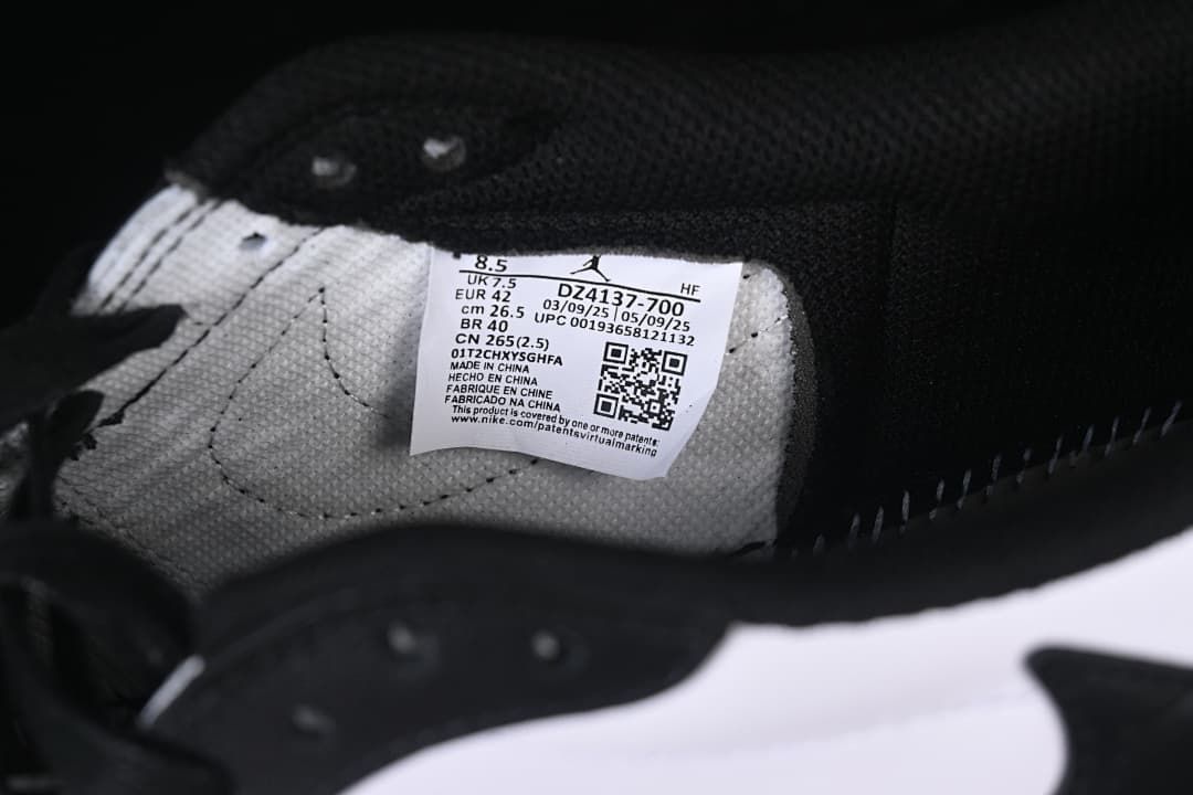 Travis Scott x Air Jordan 1 Low OG Black White Sneaker DM7866-201
