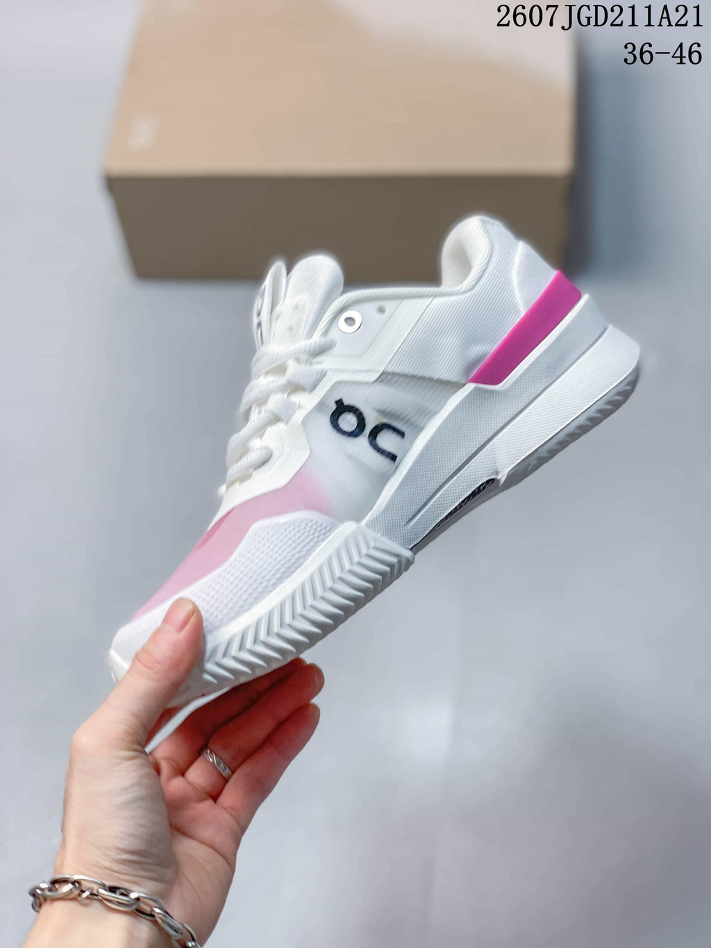 On THE ROGER Pro 2 Tennis Sneakers White Pink 2607TGD211A21