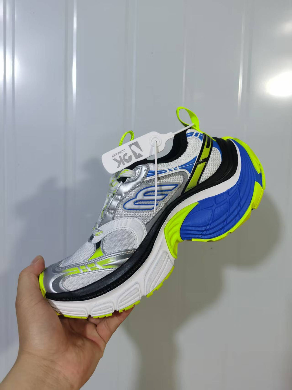0510 Chunky Sneakers White Blue Neon Green