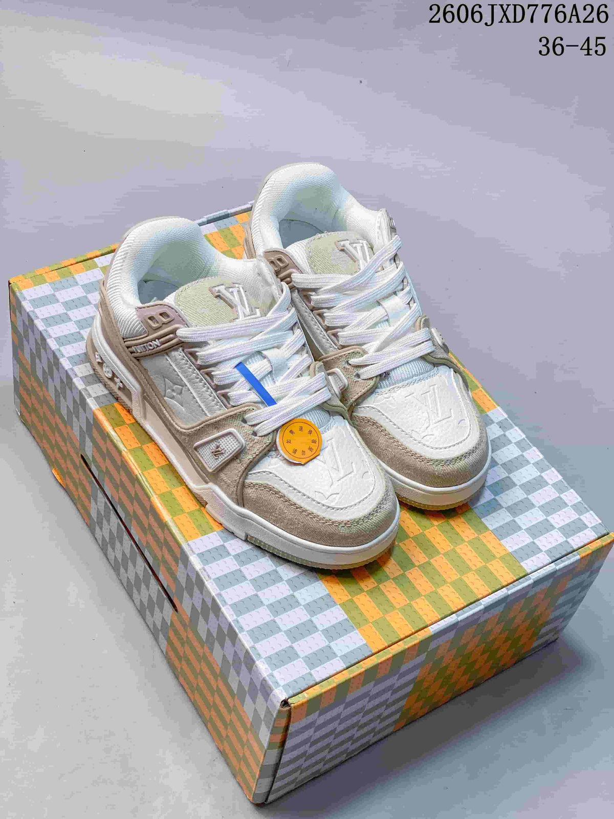 Louis Vuitton Trainer Low-Top Sneakers in White and Beige